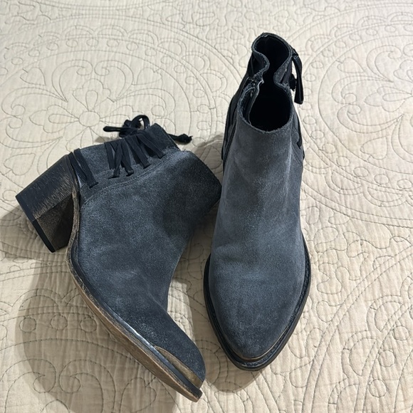 Anthropologie Klub Nico Suede Gray Black Back Tie‎ Ankle Booties - Picture 1 of 6